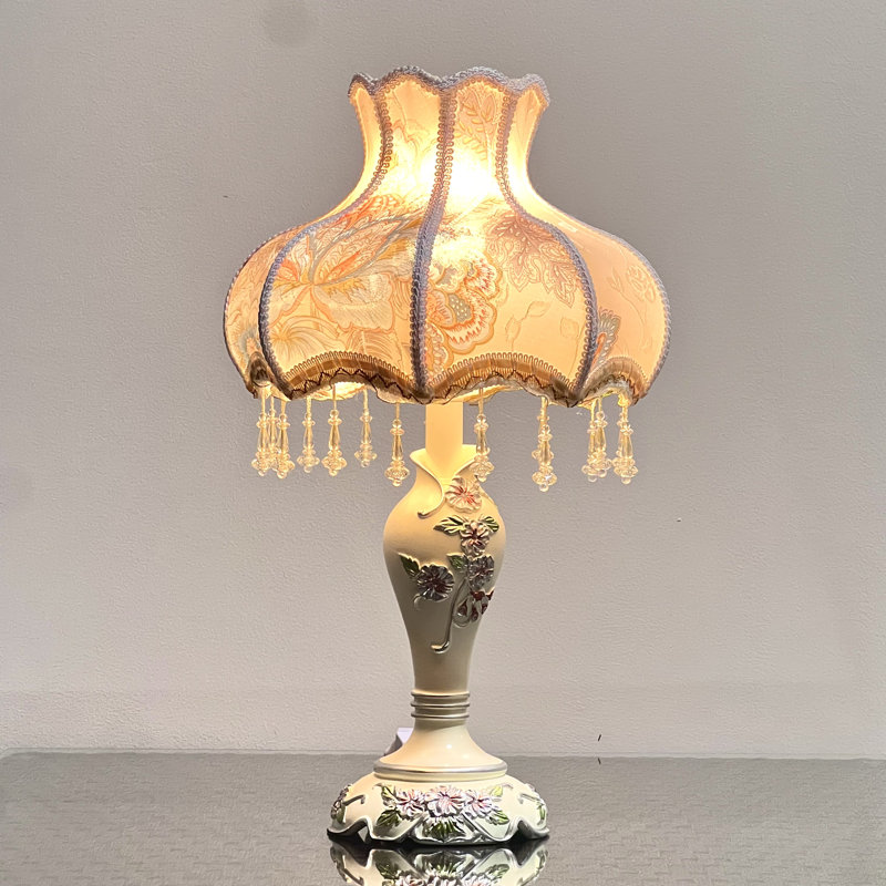 Jerek Resin Table Lamp