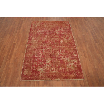 Élégant tapis abstrait texturé 4 x 6 dans des tons chauds pour des vibrations douillettes