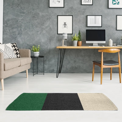 Tapis rayé vert / noir / crème