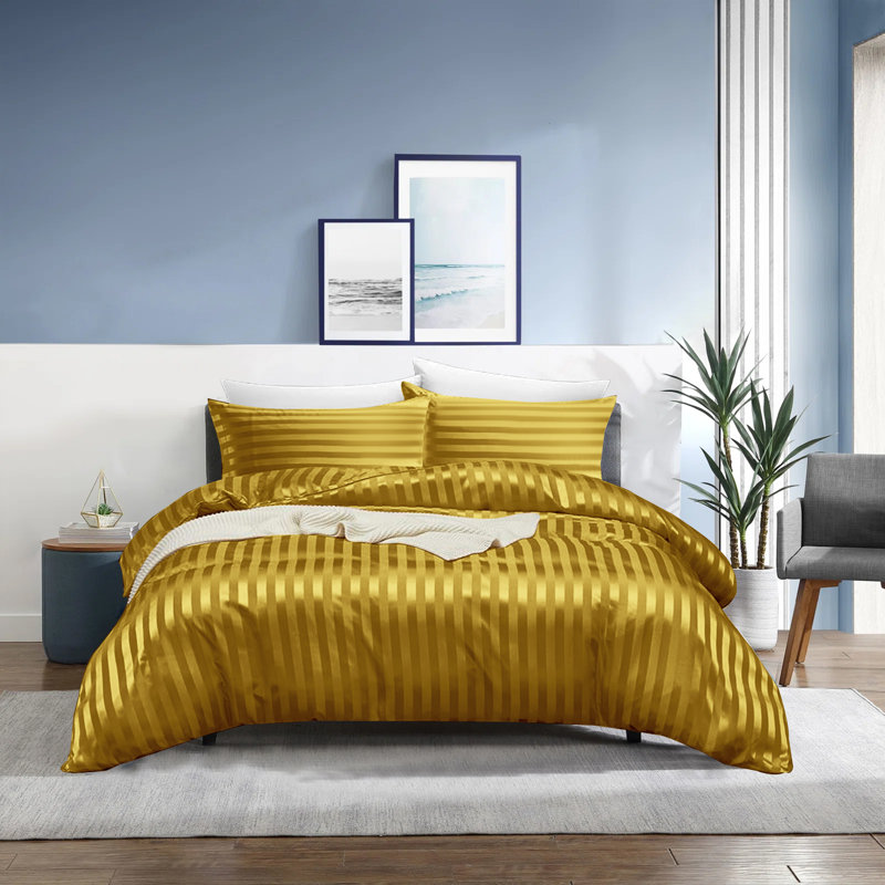Kanheya Microfiber 250 TC Reversible Stripe Duvet Cover Set with Pillowcases, Kingsize - 2 Standard Pillowcases, Ochre
