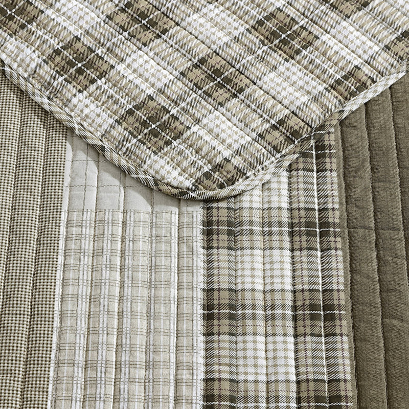 Fairview Full/Queen Reversible Cotton Quilt Set in Saddle Brown