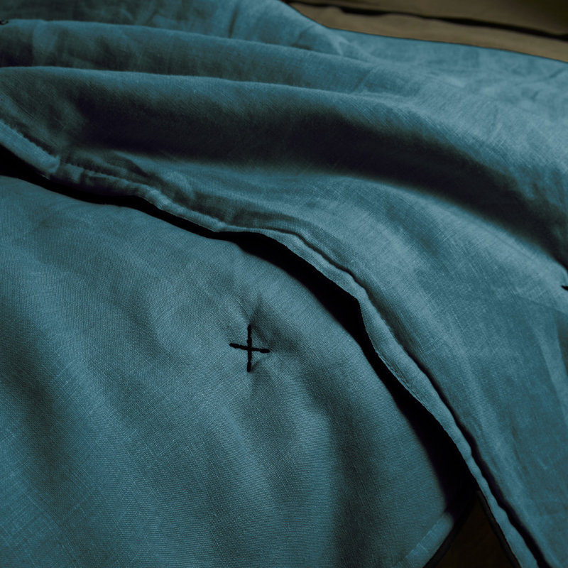 Carlina 100% Linen No Pattern Bedspread, W250 x L280cm, Blue