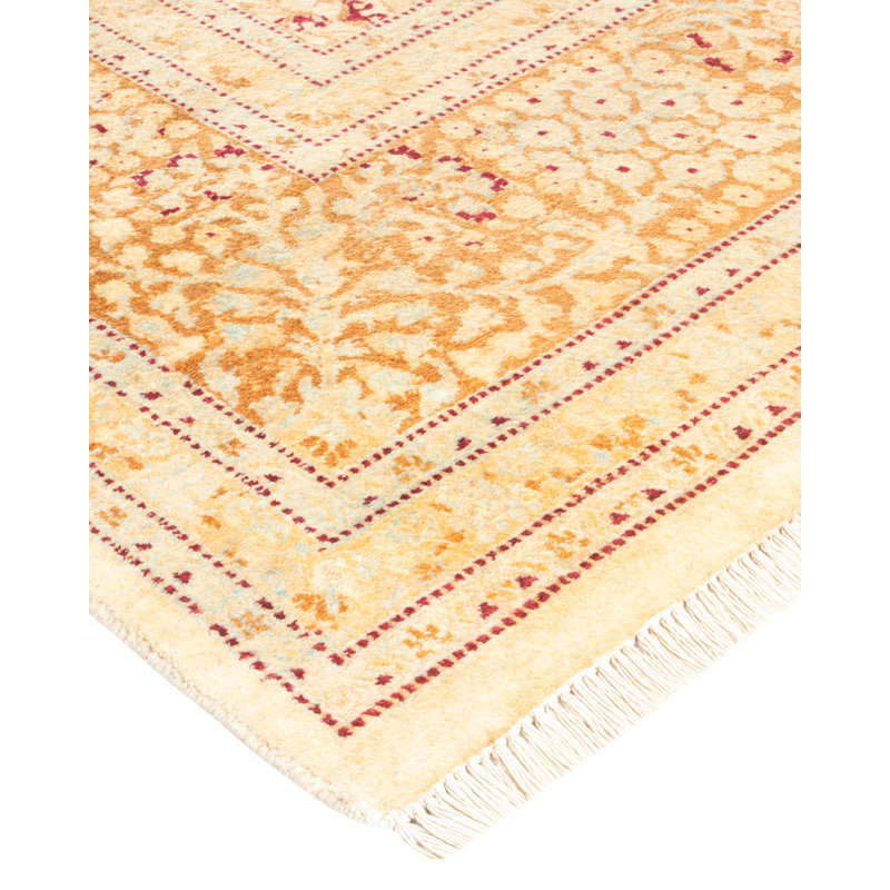 Classic One-of-a-Kind 6' 1" X 6' 1" Hand Knotted Area Rug
