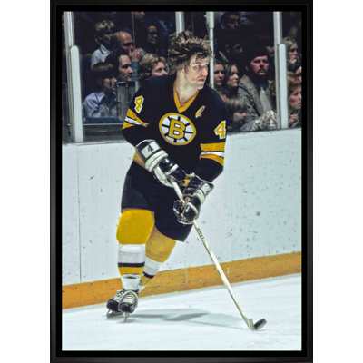 Bobby Orr Boston Bruins encadré 20 x 29 patinage avec toile rondelle