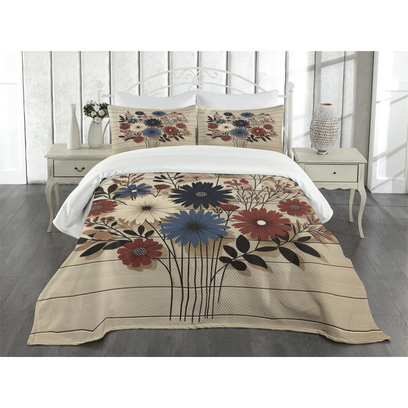 Polyester Floral Coverlet, King Coverlet / Bedspread + 2 Standard Shams