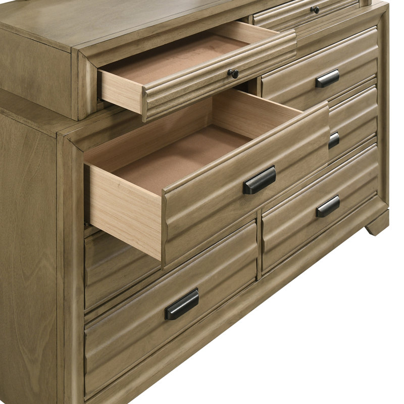 Cloe 58.3'' W 8 - Drawer Dresser