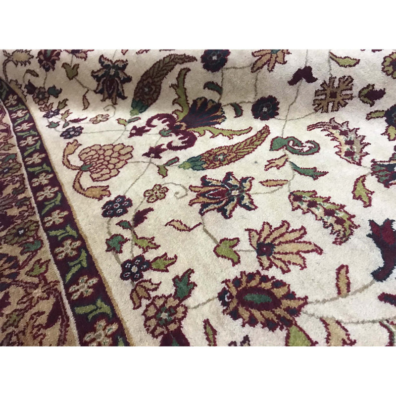 Tapis crème et doré noué à la main de haute qualité