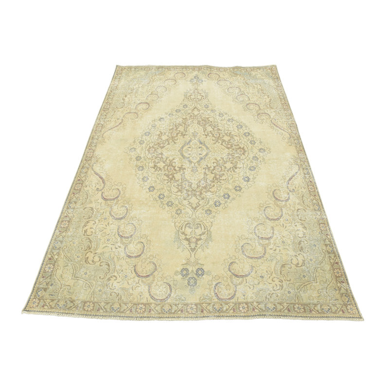 Tapis beige unique 7 pi 5 po x 10 pi 4 po One-of-a-Kind