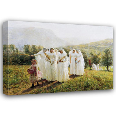 Jeunes femmes se rendant à une procession