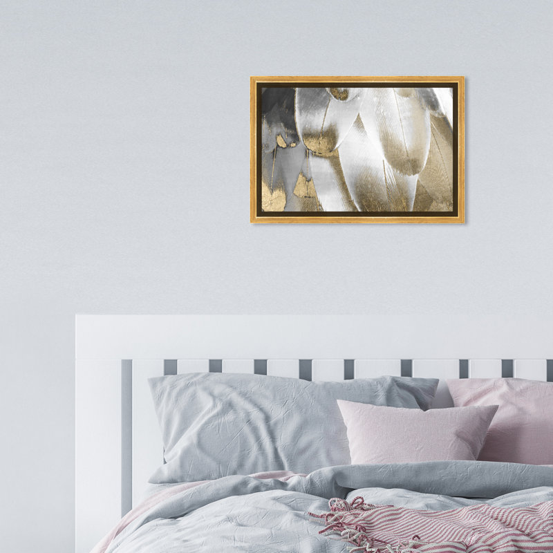 Impression d’art graphique « Fashion and Glam Royal Gold Feathers », l 54 po x H 36 po, Encadrement doré