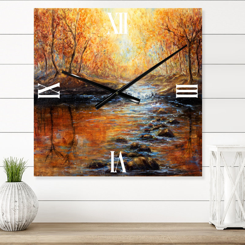 Horloge murale matinale dans la forêt d'automne, Moyen