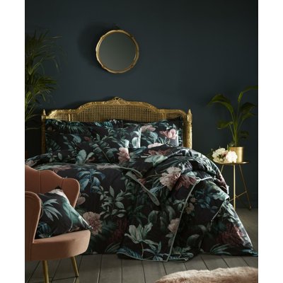 Black/Pink 64 TC Duvet Cover Set