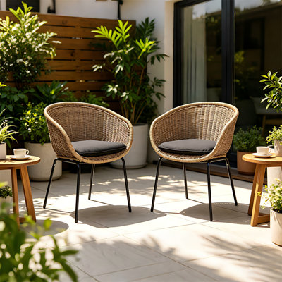 Set Of 2 Outdoor Wicker Rattan Bucket Chairs With Cushions, Weather-Resistant Patio Seating For Backyard, Garden & Porch