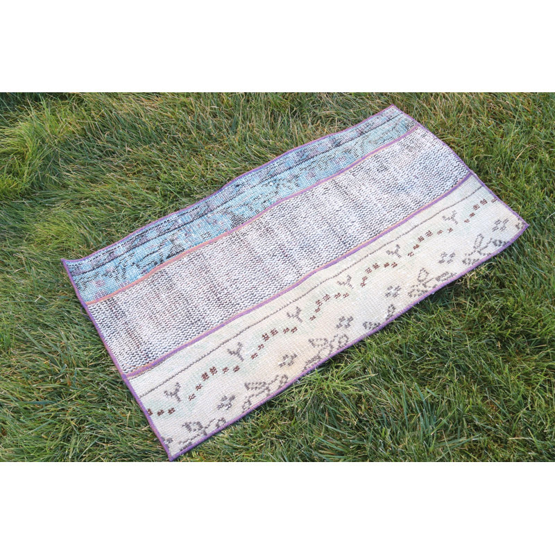 Turkish Oushak Rug: Small Vintage Handwoven Floor Covering with Intricate Detailing