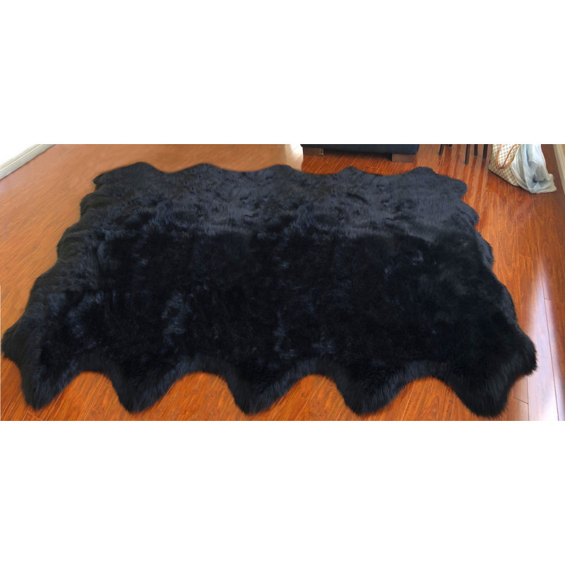 Weyer Performance Sheepskin Indoor Rug, Novelty 5'7" x 8'