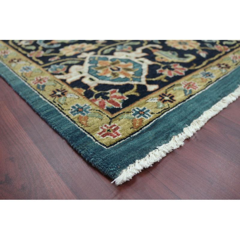 Antiquity Wool Area Rug, Rectangle 2' x 3'