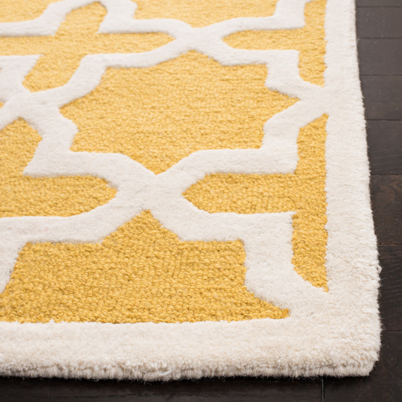Igna Wool Yellow Area Rug, Runner 2'6" x 8'