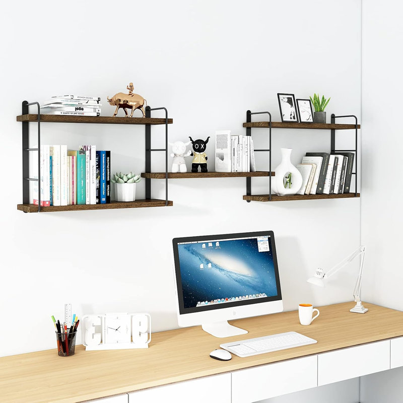 Tablettes sur le mur