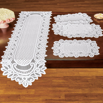 Charming 5-Piece White Lace Runner & Placemat Table Linens
