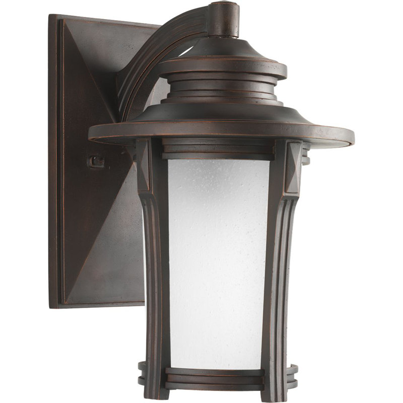 Lanterne murale d'extérieur Rawson, H 9 po x l 13,25 po x P 10,5 po