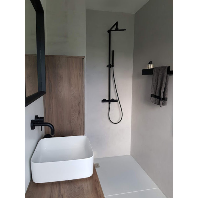 LAVANDA Metal Floating Shelf with Towel Bar, Black