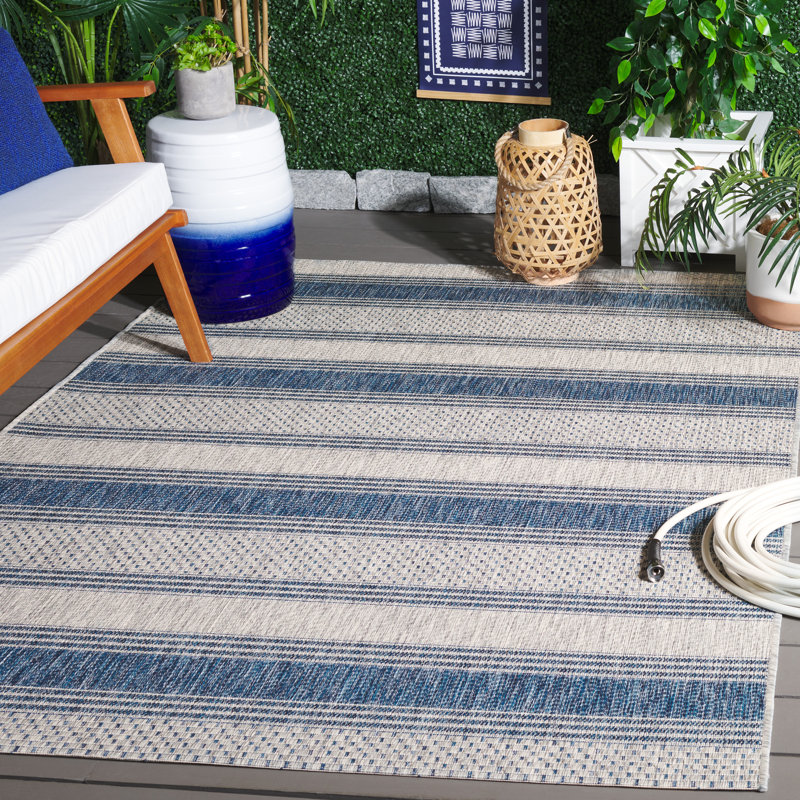 Johana Looped Grey/Navy Indoor/Outdoor Rug, Rectangle 160 x 231 cm