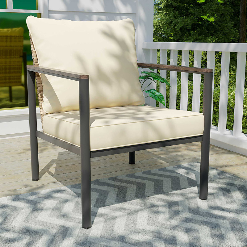 Chaise d'extérieur en osier avec structure en métal, coussins, Beige