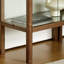 Vitrines en bois massif brun