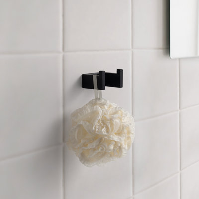 Crochet mural pour peignoir