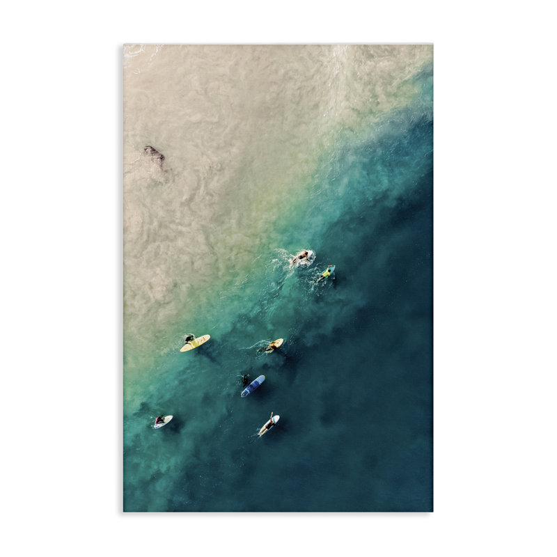 Surfers on Vivid Shore, art mural sur toile par Nataly White, H 45 po x l 30 po