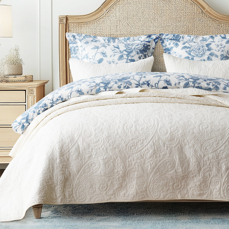 Paisley 100% Cotton Quilt Set 3 Pieces, Ivory White, King Quilt + 2 King Shams