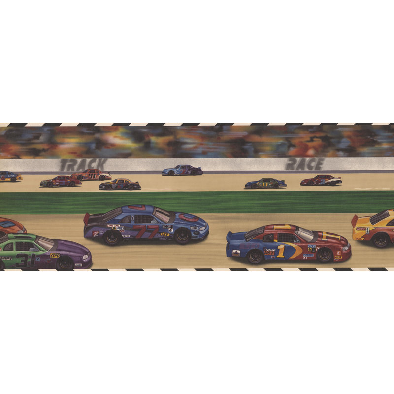 Voiture de course Archdale sur une bordure murale