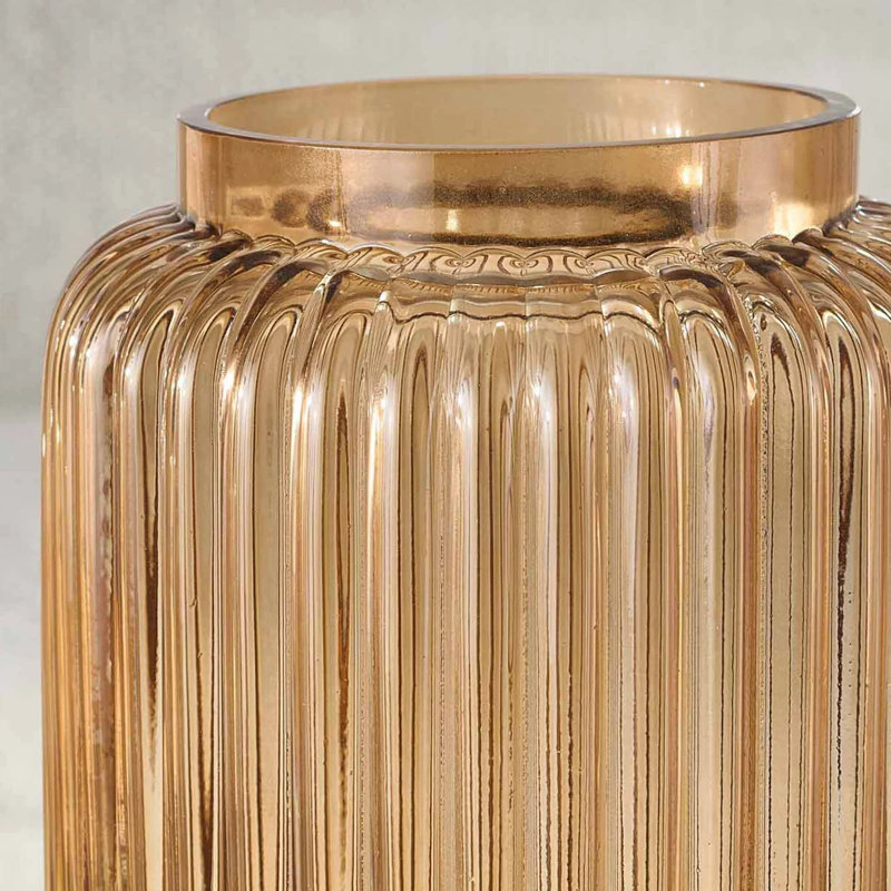 Champagne-Colored Ribbed Glass Vase: A Great Decorative Item For Your Home, Adding A Touch Of Ambiance To Your Desktop.