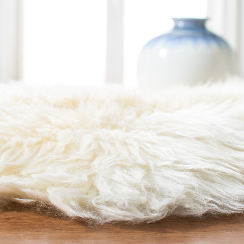 Mera Sheepskin Indoor Rug, Runner 2' x 8'5"