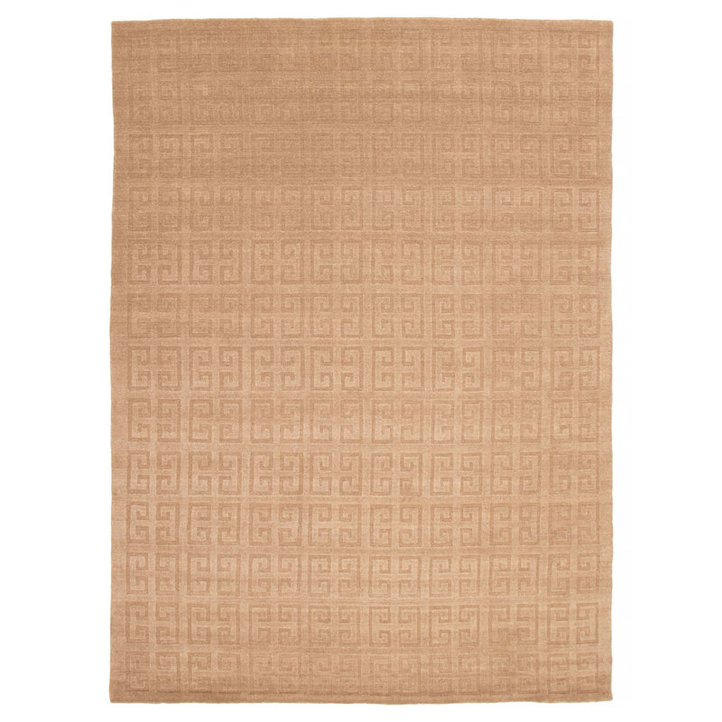 Les tapis Gabbeh sont fabriqués à la main avec des poils très hauts et des motifs très simples et stylisés.