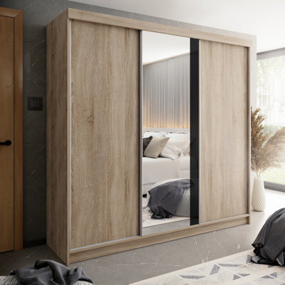 Caeleigh Wardrobe