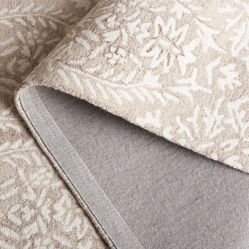 Ivory Hand-Tufted Wool Floral 5' x 8' Area Rug