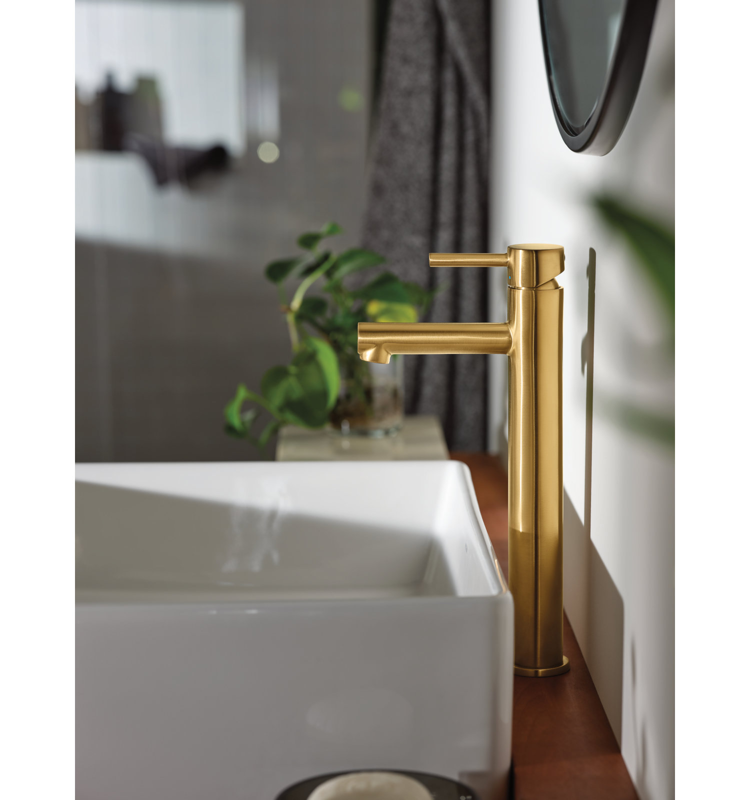 Align Single-Hole Bathroom Faucet, Brushed Gold