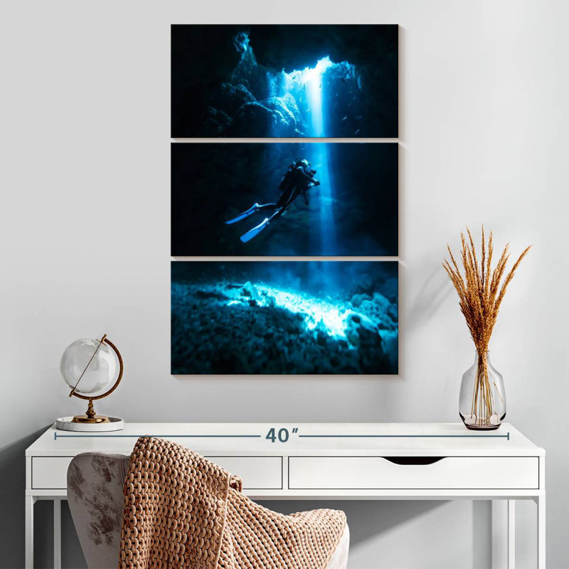 Sireci Scuba, 32" H x 20" W