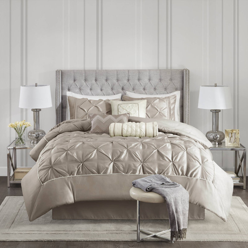 Ensemble d'édredon touffeté 7 pièces Laurel, Pes, Édredon pour très grand lit + 1 jupe de lit + 2 