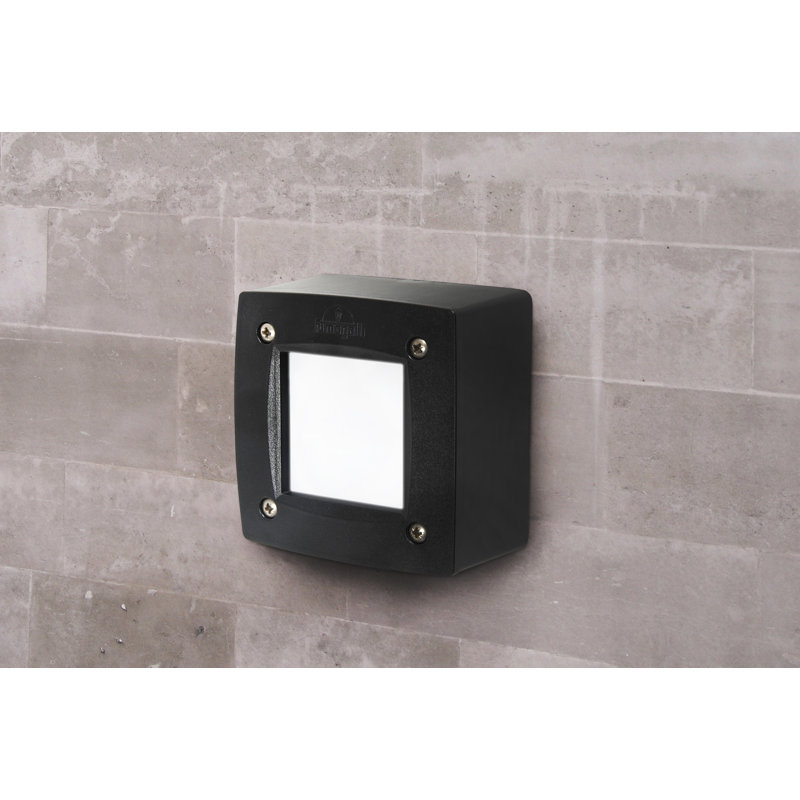 Elsaid Outdoor Flush Mount, Black