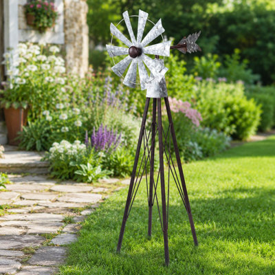 Décoration de jardin rustique en métal