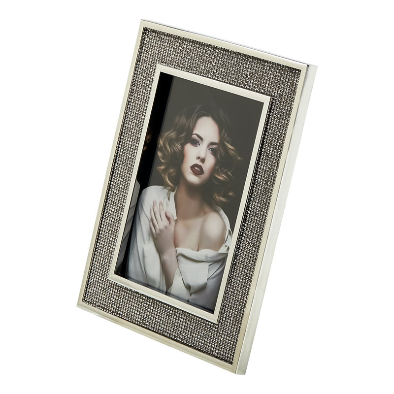 Nilde Silver Metal Picture Frame with Mat