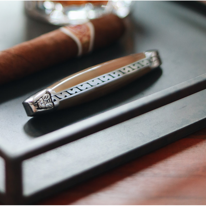 Coupe-cigare, Light Brown