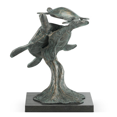 Première sculpture de famille de tortues de natation