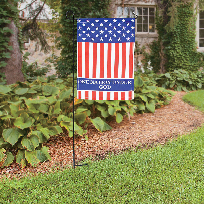 Drapeau de jardin en polyester 18 po x 13 po Skarp