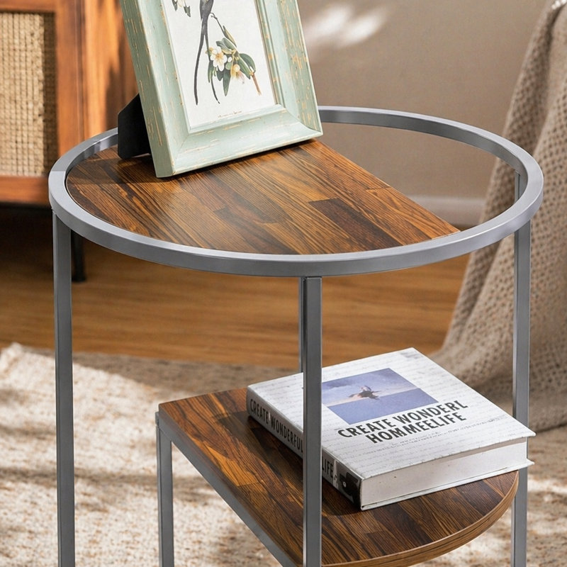 Table de bout à demi-tablette unique de style industriel avec finition grise et noyer avec trois tablettes, table basse thermolaquée - non incluse