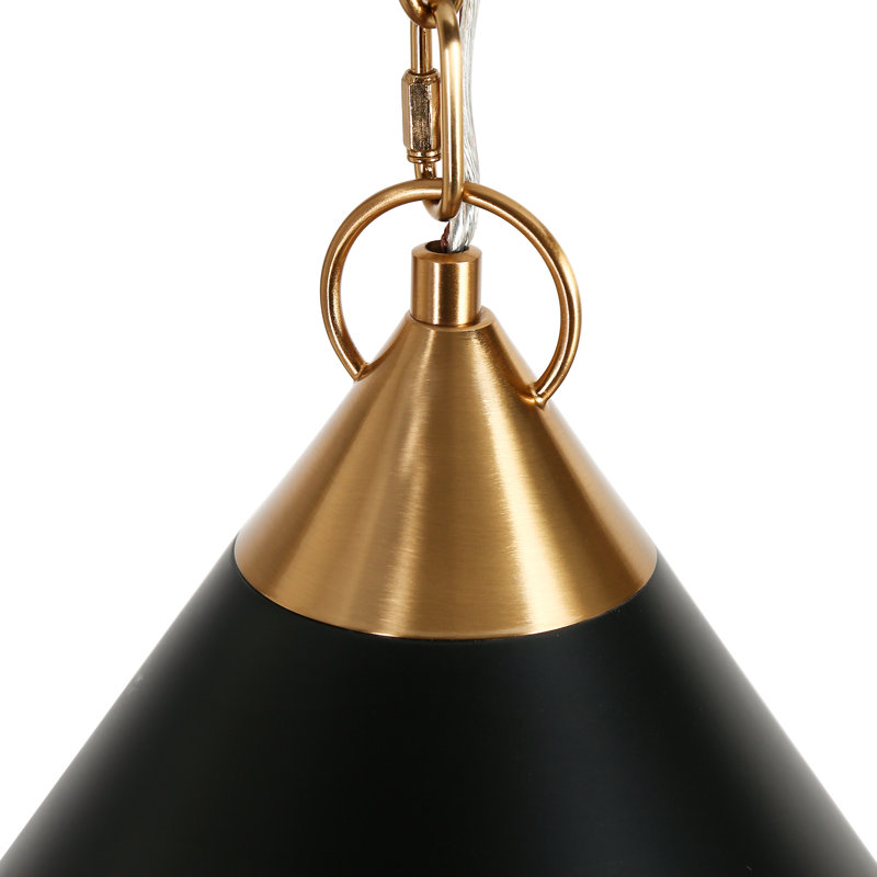 Suspension Tilda à lumière en verre givré, style moderne noir et or, à intensité variable, idéale pour îlot de cuisine.