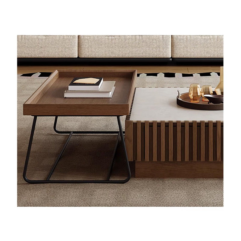Table basse de style moderne et minimaliste