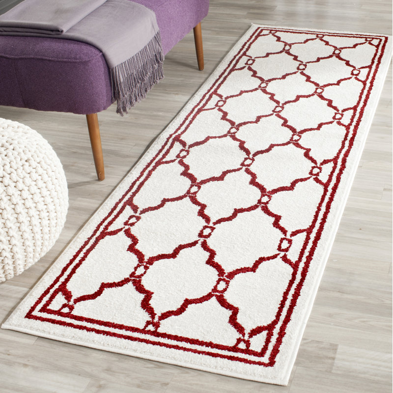 Moffitt Geometric Indoor / Outdoor Area Rug, Runner 69 x 213 cm